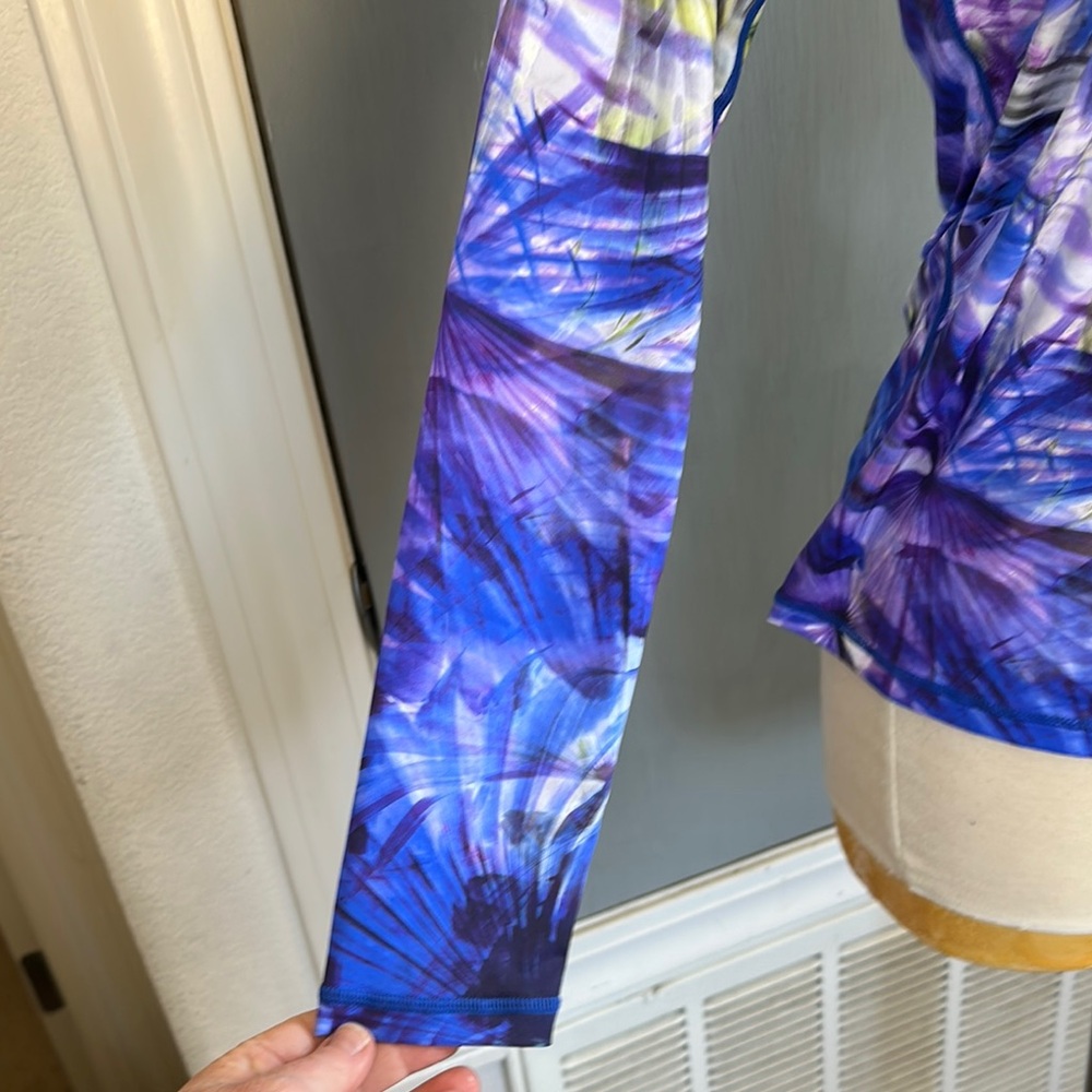 Athleta rashguard - Picture 2 of 6